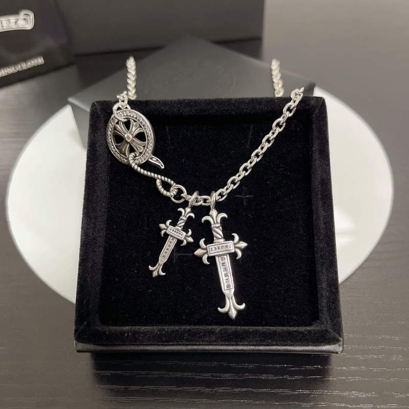 Ch**me He**ts necklaces